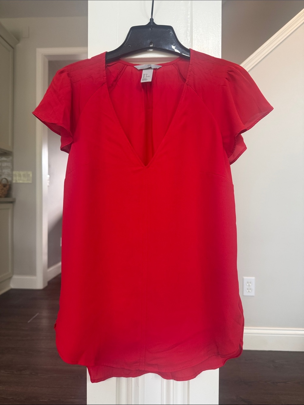 H&M Vibrant Red V-Neck Flutter Sleeve Sheer Lined Blouse 6
